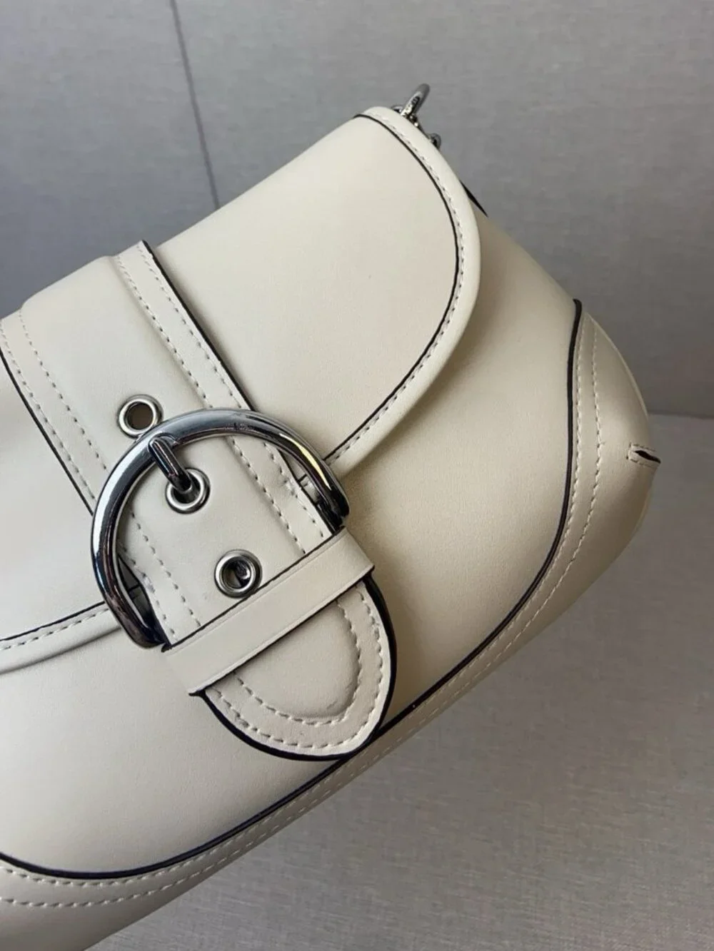COACH The Soho Flap Off White Smooth Leather Shoulder Bag - Picture 5 of 9